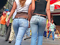 This video is really mesmerizing. Two yummy butts in jeans hot pants, moving buttocks, beautiful bodies... I could watch it forever!